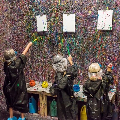 Girls Splattering