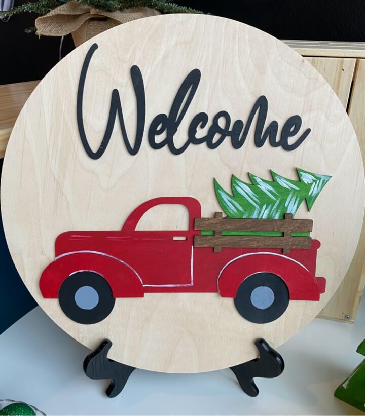Circular Wooden Welcome Sign with 3 shapes