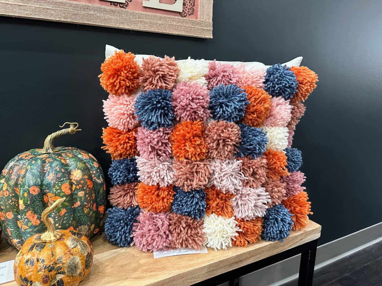 POM POM Pillow