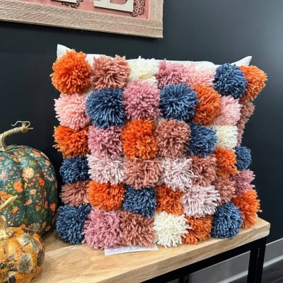POM POM Pillow